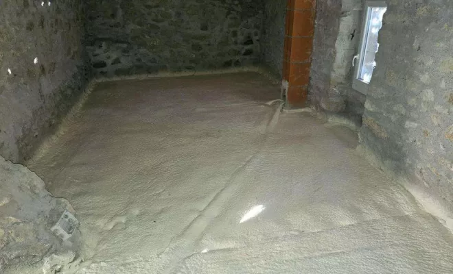 Pose de chape liquide, Aubenas, Hervé Trouillas