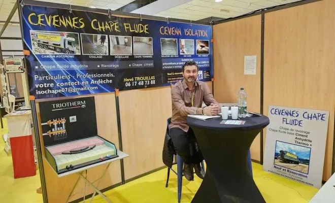 Pose de chape liquide, Aubenas, Hervé Trouillas